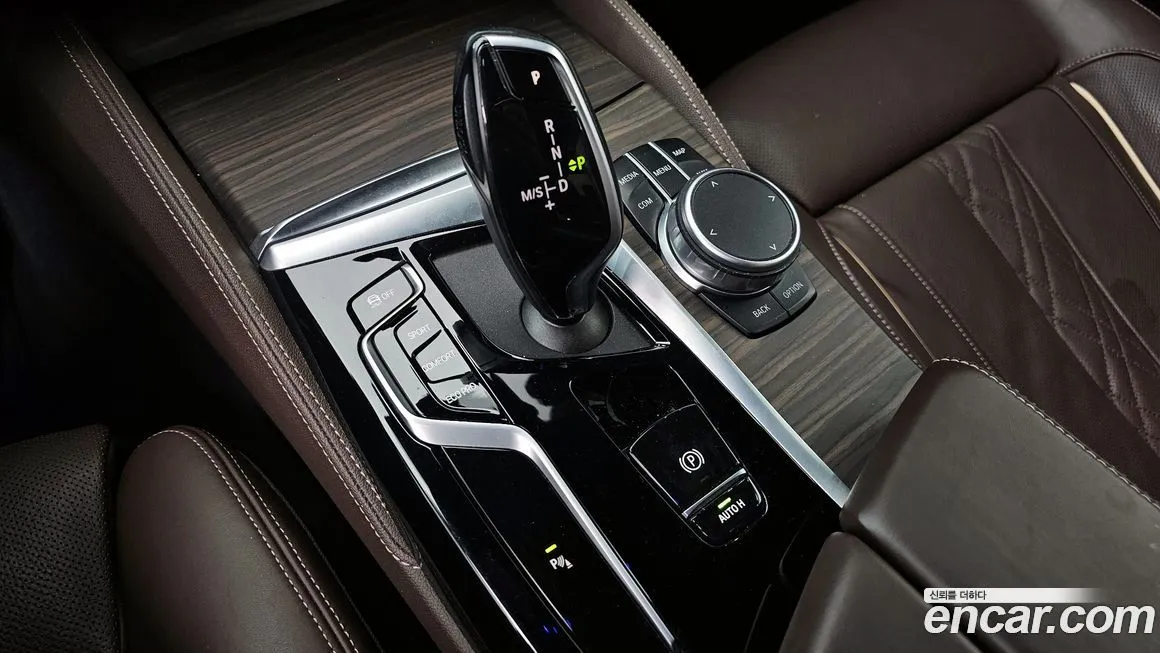 BMW 5-Series 2021 из KR, фото 9