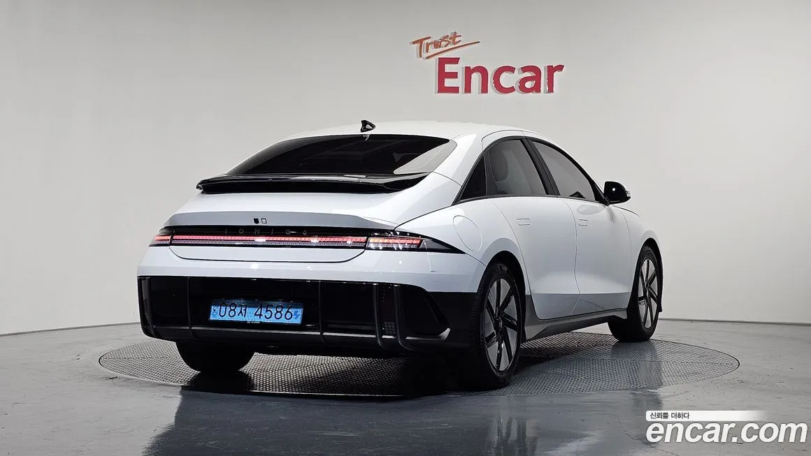 Hyundai Ioniq6 2023 из KR, фото 2