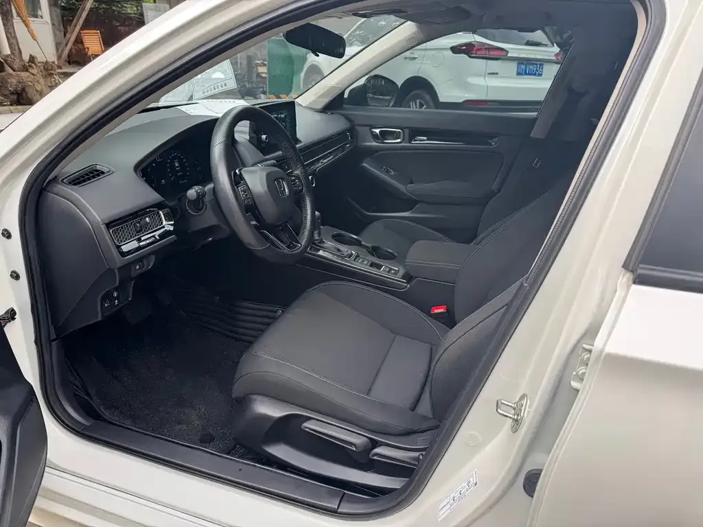 Honda Civic — фото 10