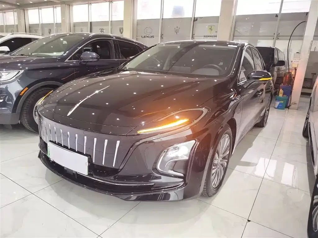 Hongqi E-QM5 2024 из CN, фото 1