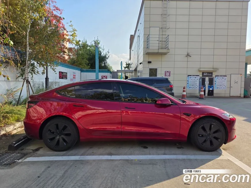 Tesla Model 3 — фото 4