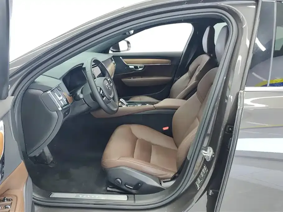 Volvo S90 2023 из CN, фото 9