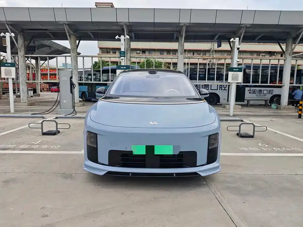 Li Auto i8 2025 из CN, фото 2