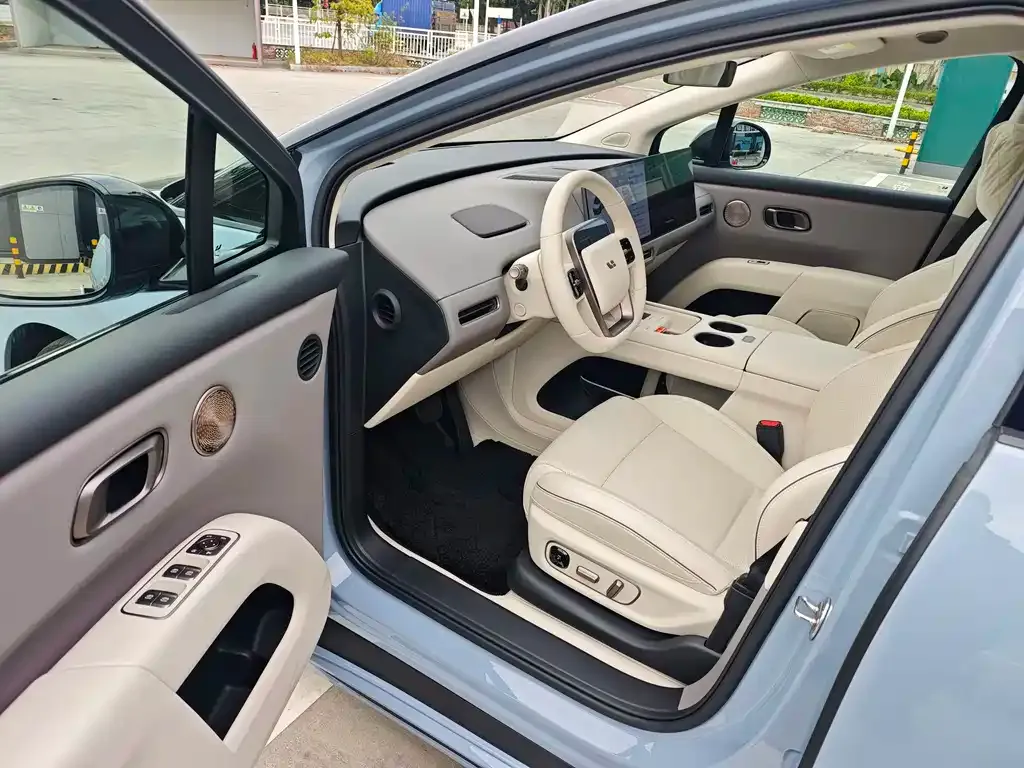 Li Auto i8 2025 из CN, фото 4