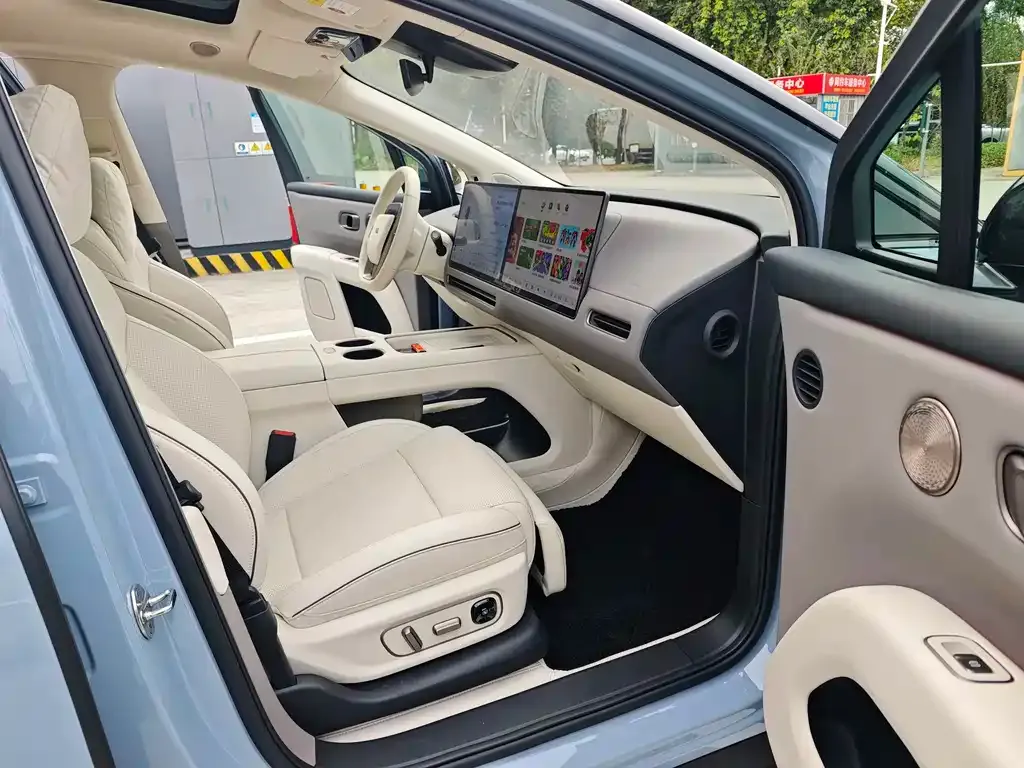 Li Auto i8 2025 из CN, фото 6