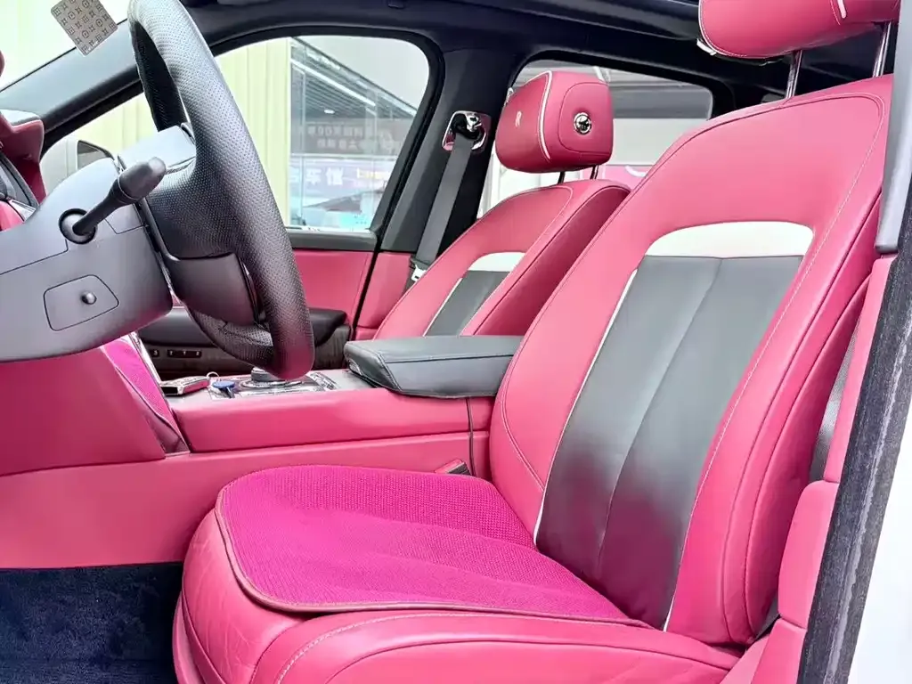 Rolls-Royce Cullinan 2022 из CN, фото 7