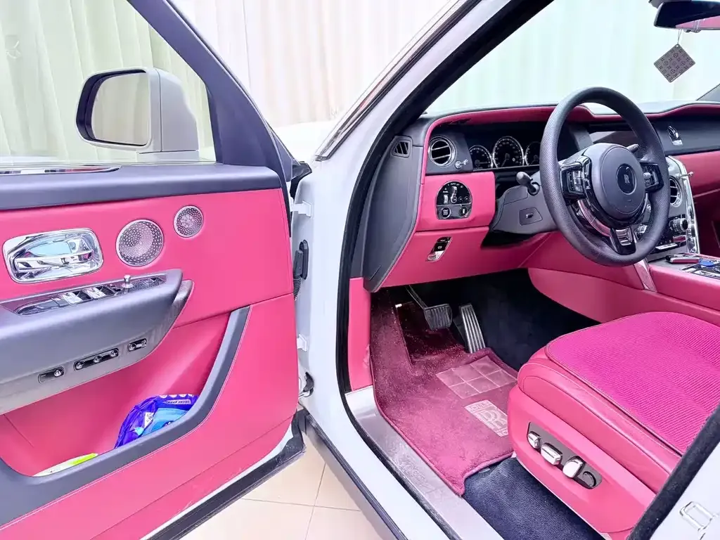 Rolls-Royce Cullinan 2022 из CN, фото 8