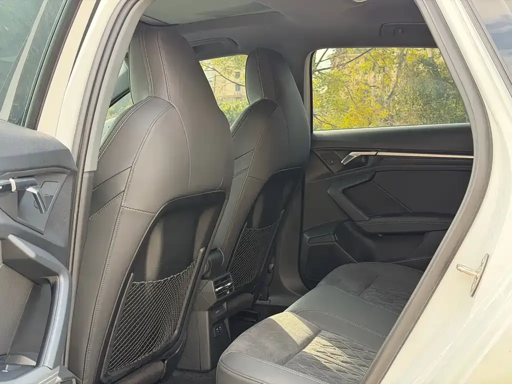 Audi A3 2023 из CN, фото 10