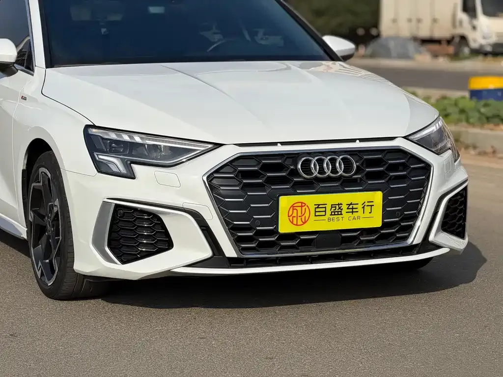 Audi A3 2023 из CN, фото 7