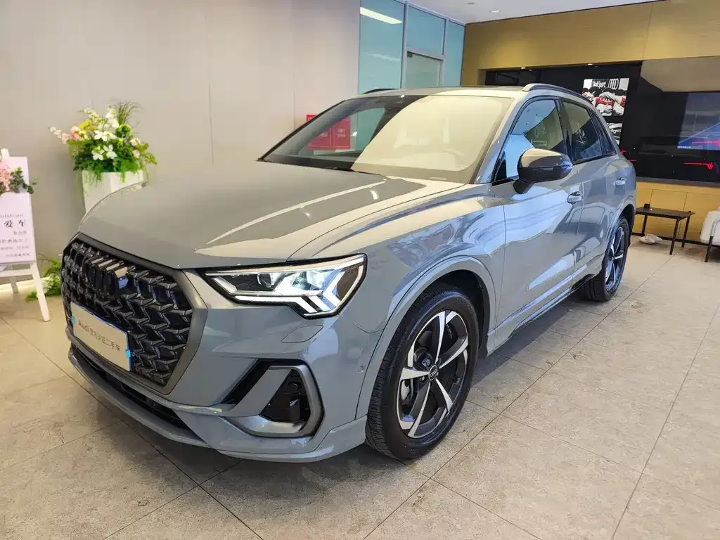 Audi Q3 2023 из CN, фото 1