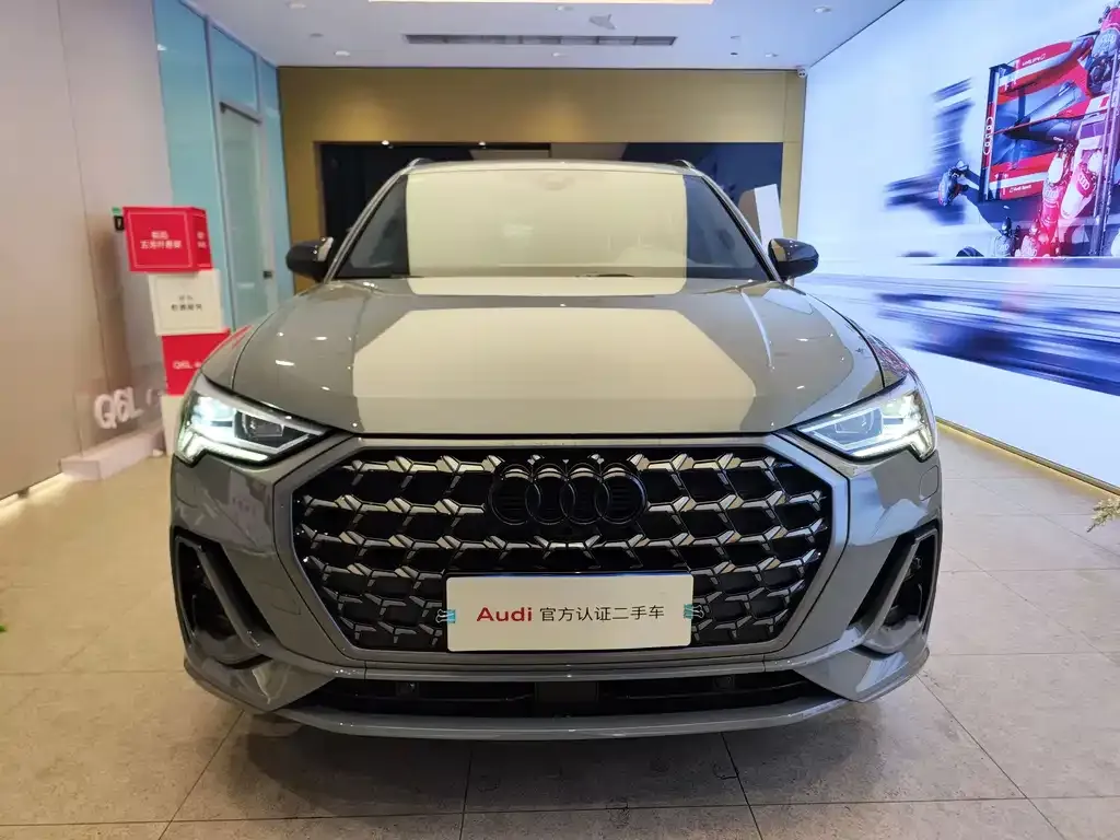 Audi Q3 2023 из CN, фото 2