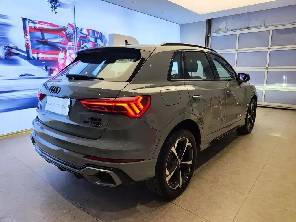 Audi Q3 2023 из CN, фото 3