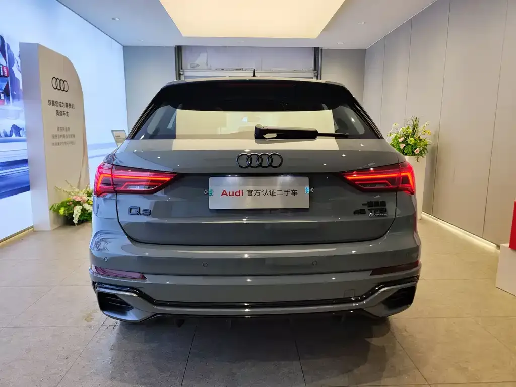 Audi Q3 2023 из CN, фото 4