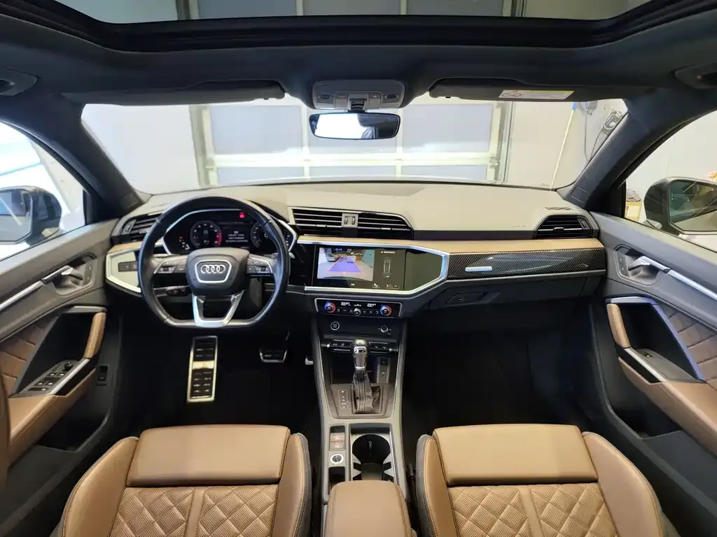 Audi Q3 2023 из CN, фото 8