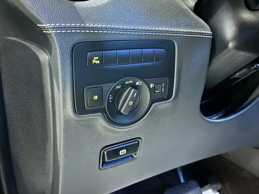 Mercedes-Benz Vito 2022 из CN, фото 10