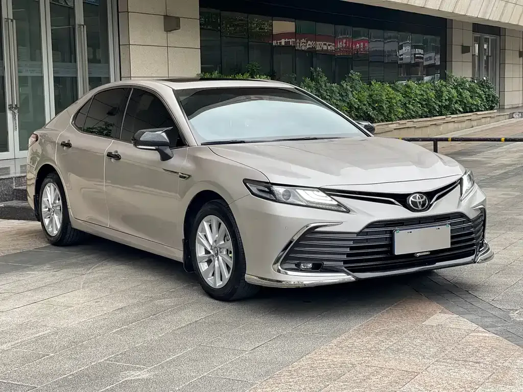 Toyota Camry 2022 из CN, фото 2