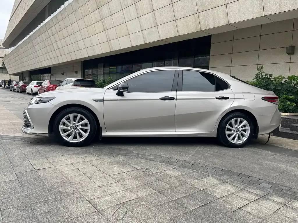 Toyota Camry 2022 из CN, фото 7