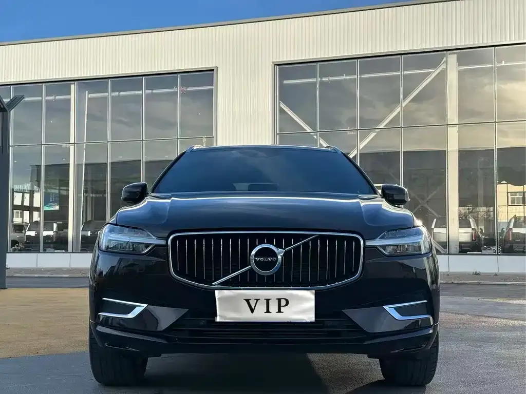 Volvo XC60 — фото 2