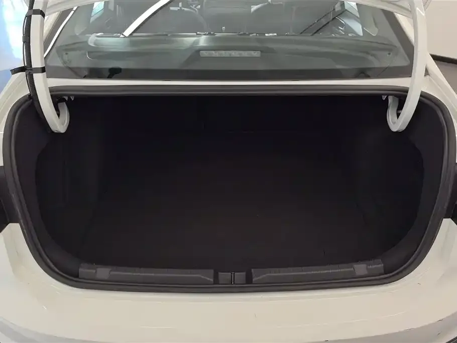 Volkswagen Lavida 2023 из CN, фото 4