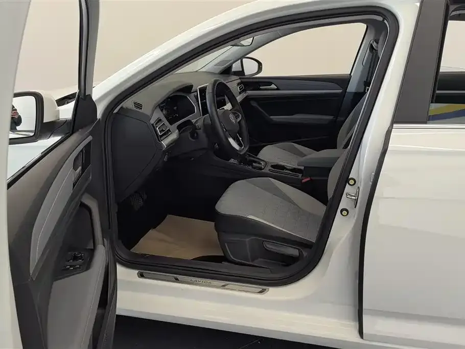 Volkswagen Lavida 2023 из CN, фото 9