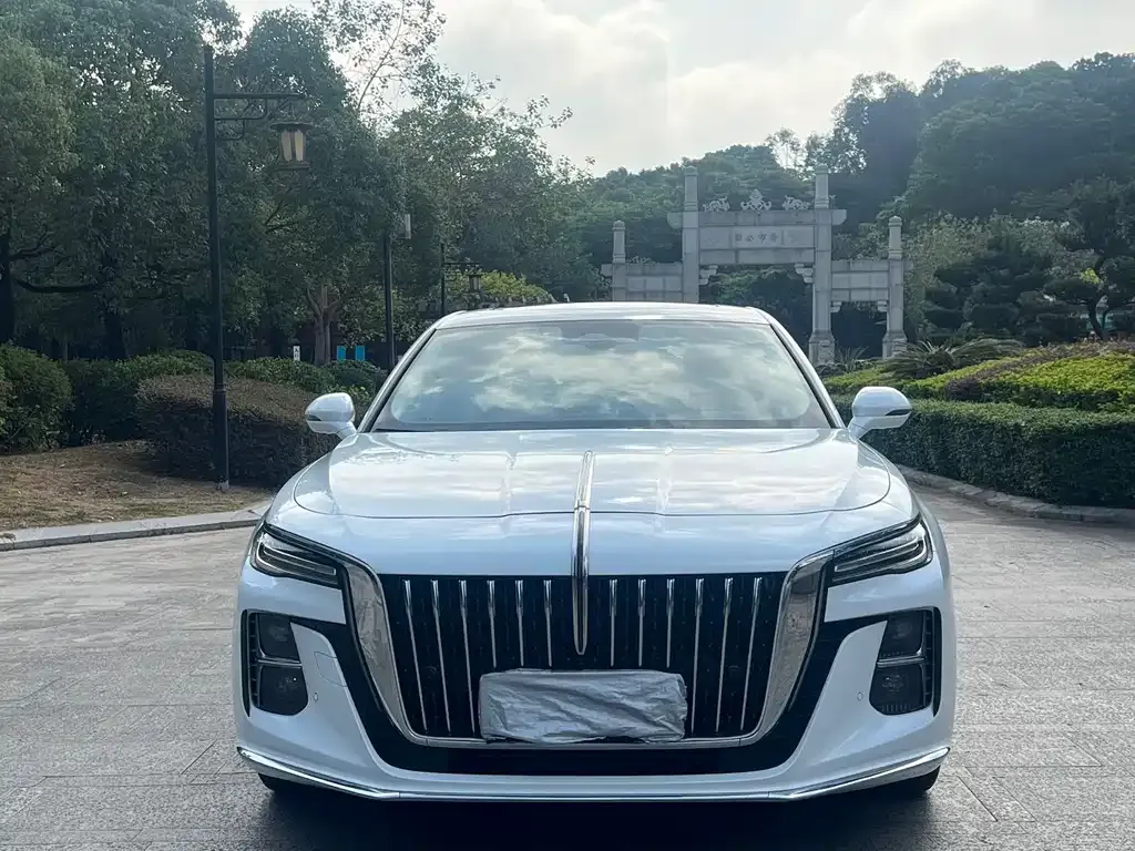 Hongqi H5 — фото 2