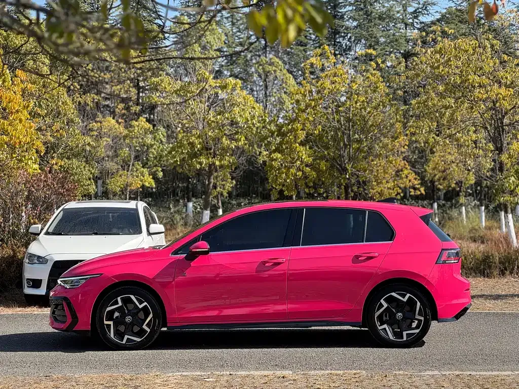 Volkswagen Golf 2024 из CN, фото 3