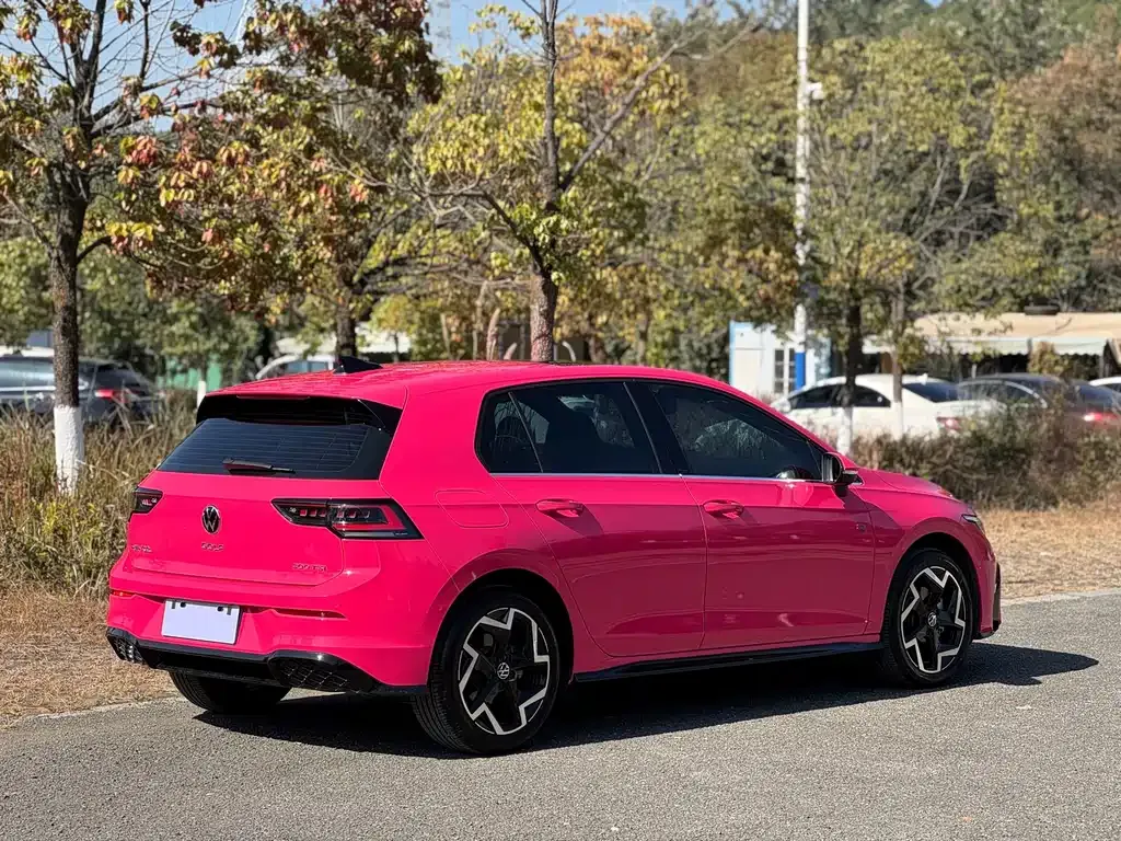 Volkswagen Golf 2024 из CN, фото 5