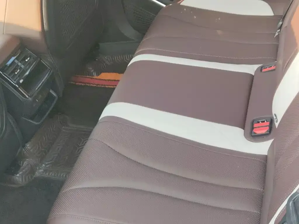 Geely Xingyue L 2021 из CN, фото 8
