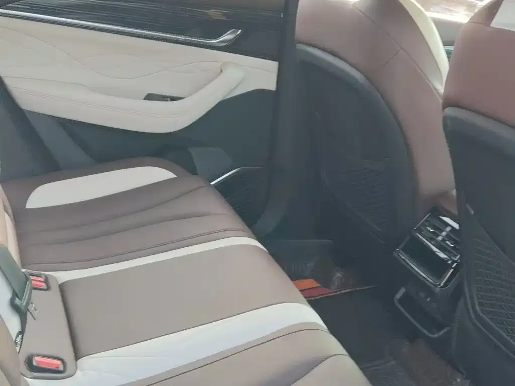 Geely Xingyue L 2021 из CN, фото 9
