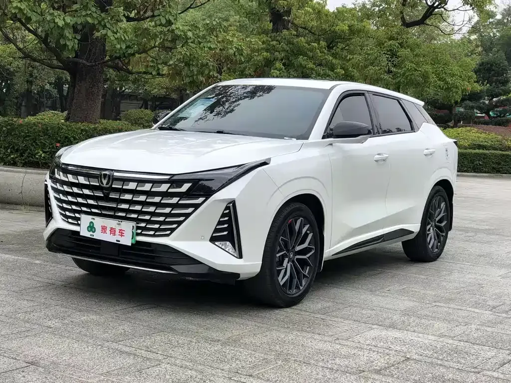 Changan UNI-Z New Energy 2024 из CN, фото 1
