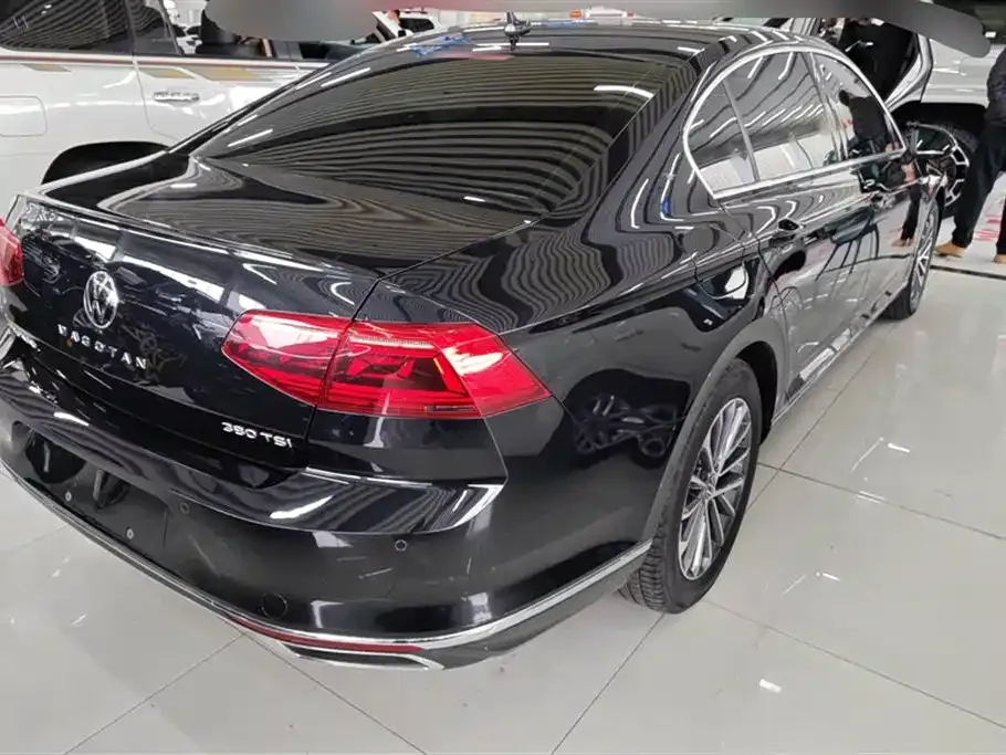 Volkswagen Magotan 2023 из CN, фото 3