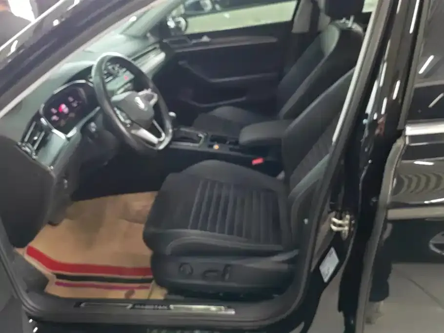 Volkswagen Magotan 2023 из CN, фото 9