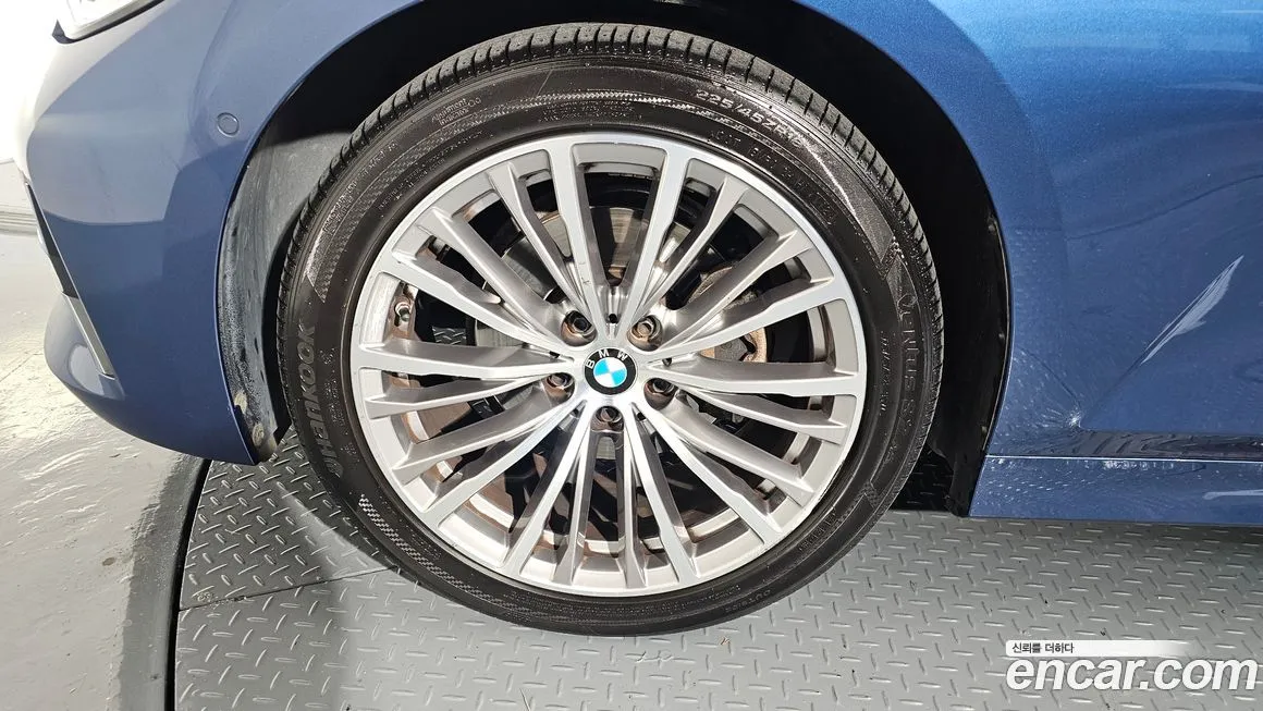BMW 3-Series 2021 из KR, фото 5