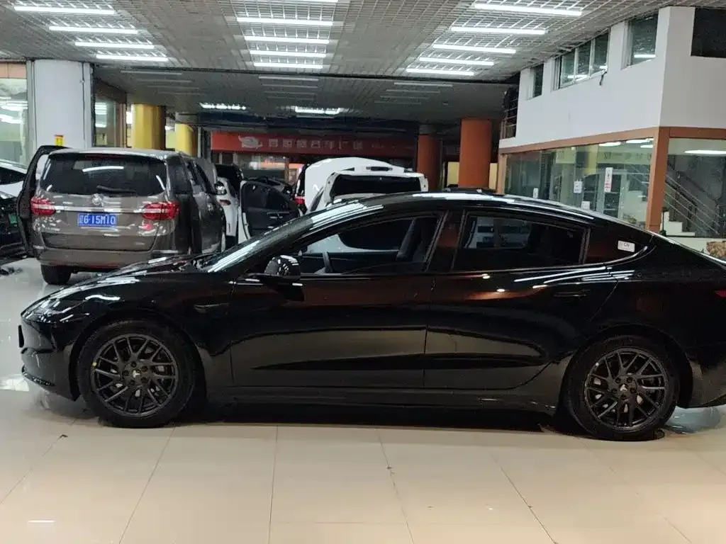 Tesla Model 3 2023 из CN, фото 3