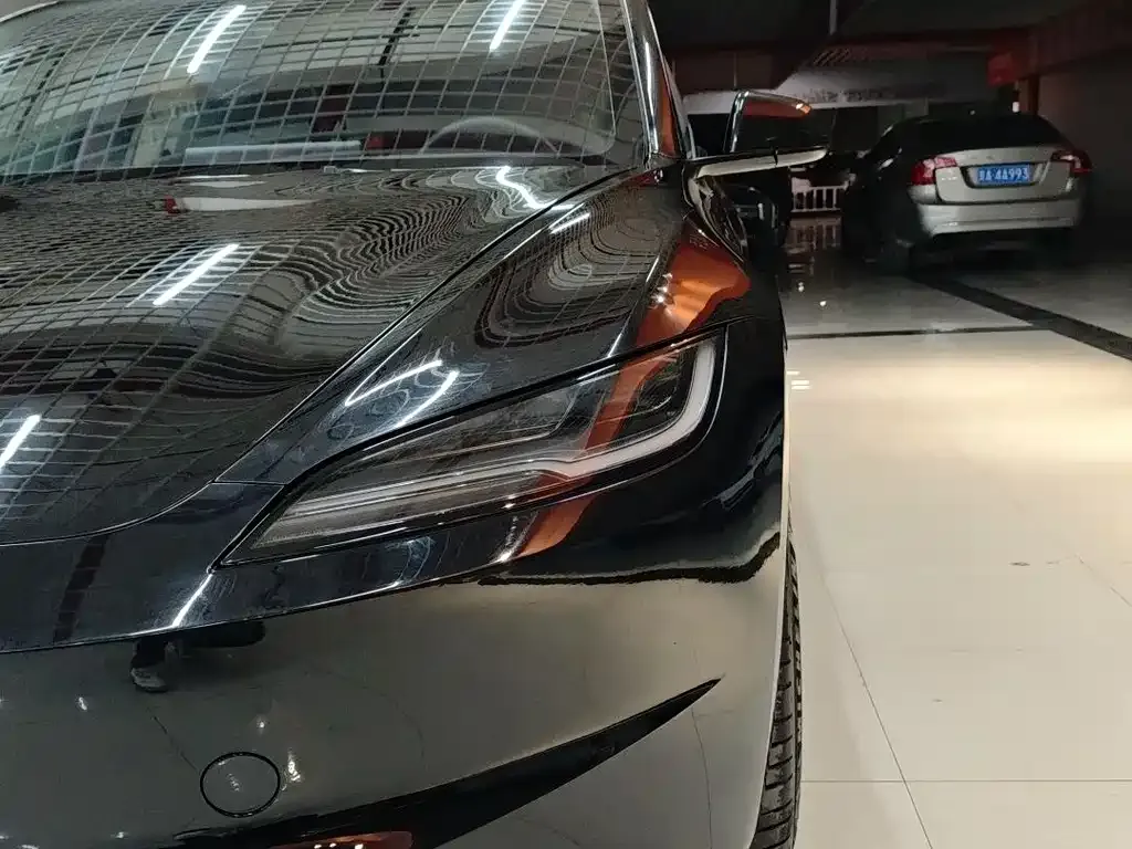 Tesla Model 3 2023 из CN, фото 5