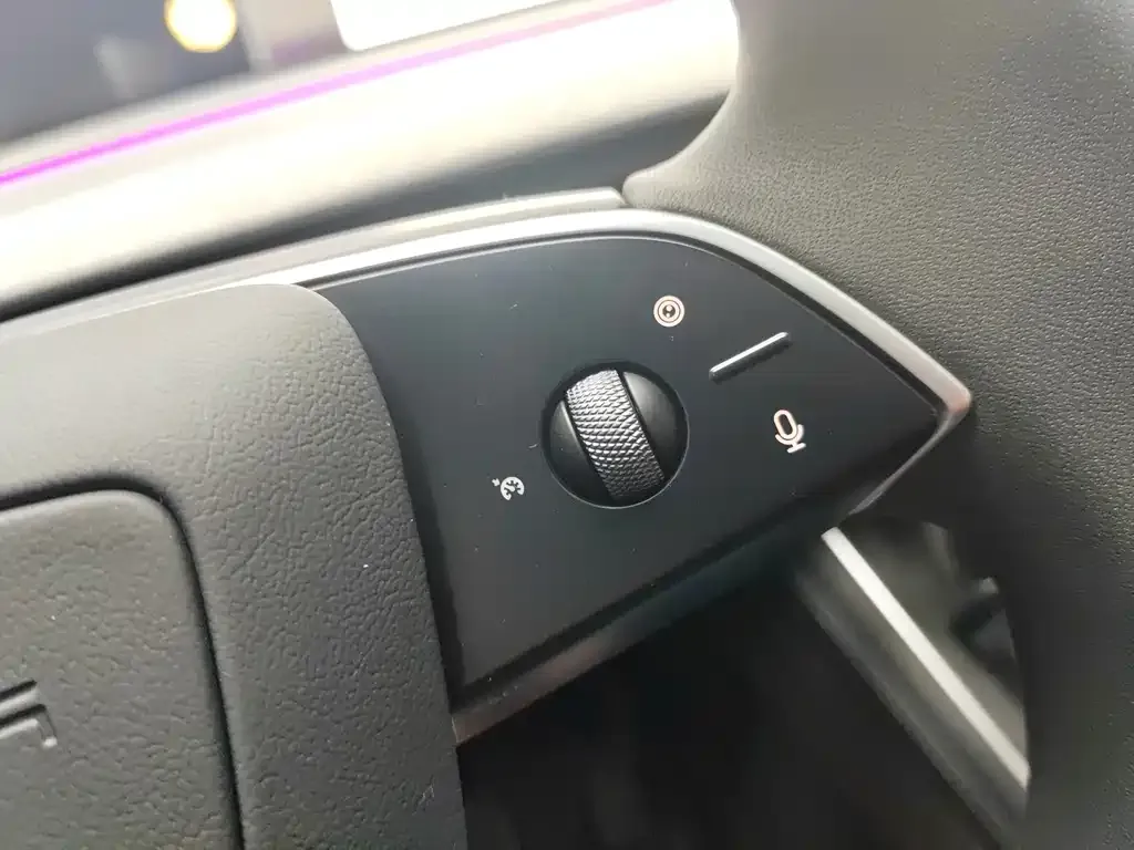 Tesla Model Y 2025 из CN, фото 5