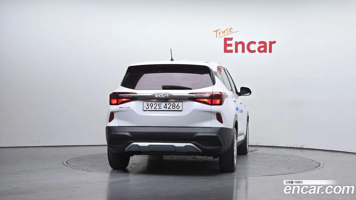 Kia Seltos 2023 из KR, фото 4