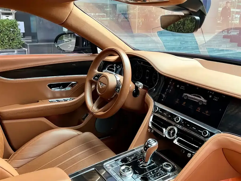 Bentley Flying Spur 2024 из CN, фото 8