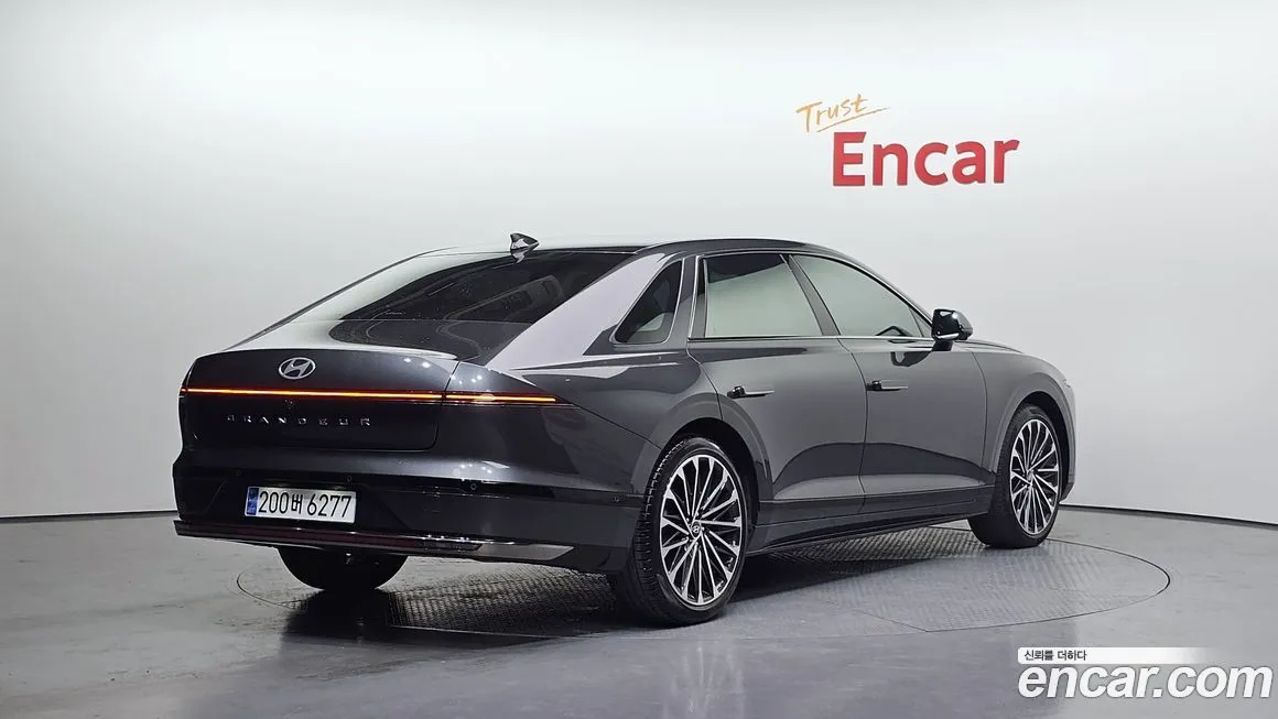 Hyundai Grandeur 2023 из KR, фото 2