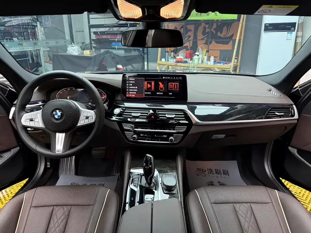 BMW 5 Series 2024 из CN, фото 5