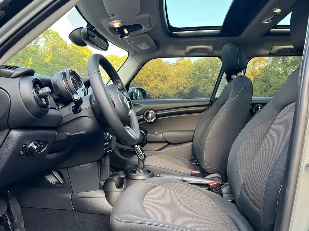 MINI Cooper (3-door) 2022 из CN, фото 9