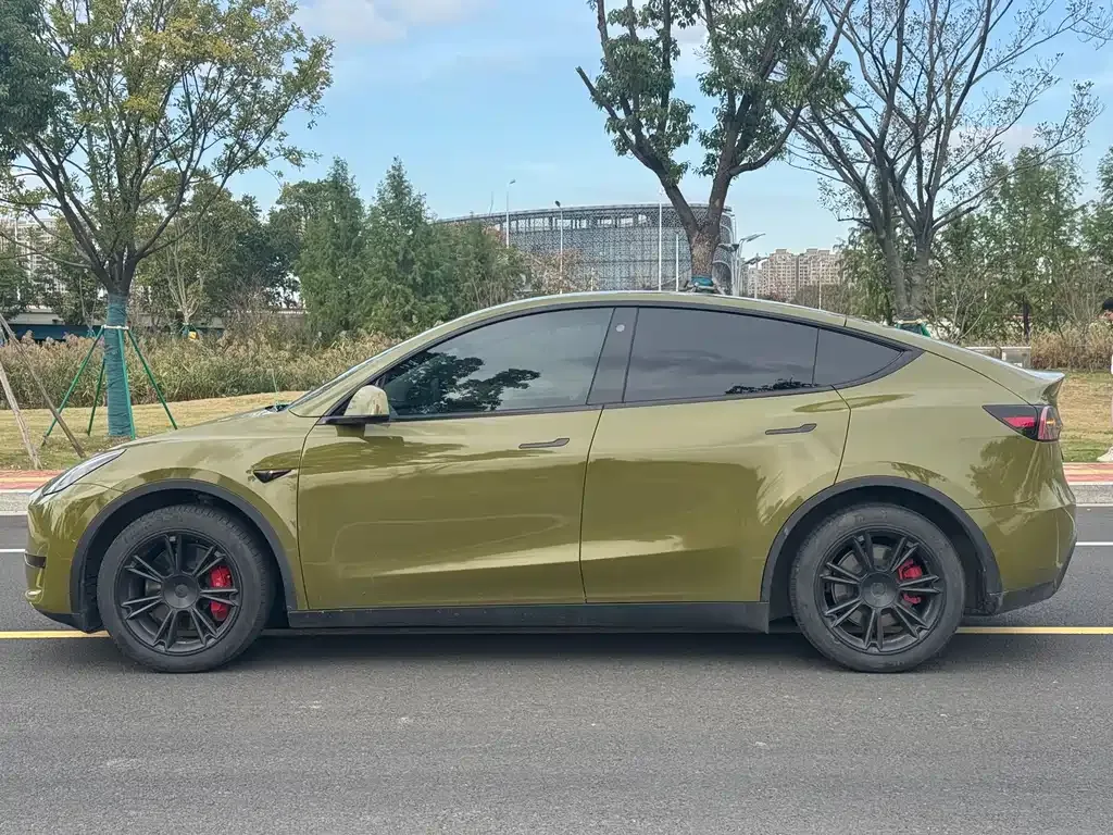 Tesla Model Y 2023 из CN, фото 8