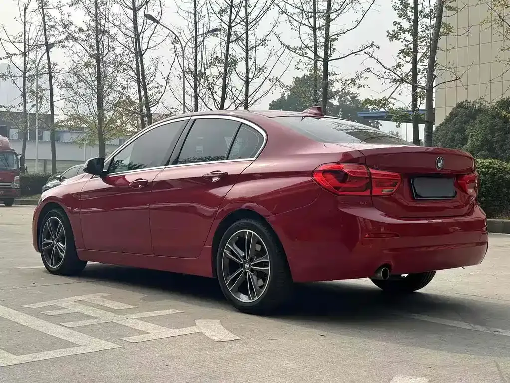 BMW 1 Series 2022 из CN, фото 9