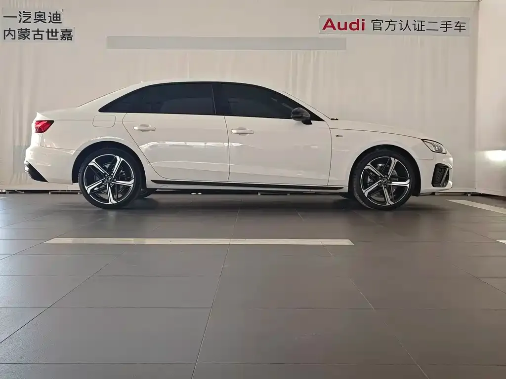 Audi A4L 2024 из CN, фото 5