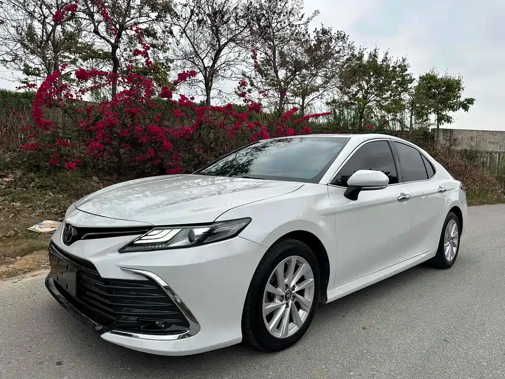 Toyota Camry 2022 из CN, фото 1