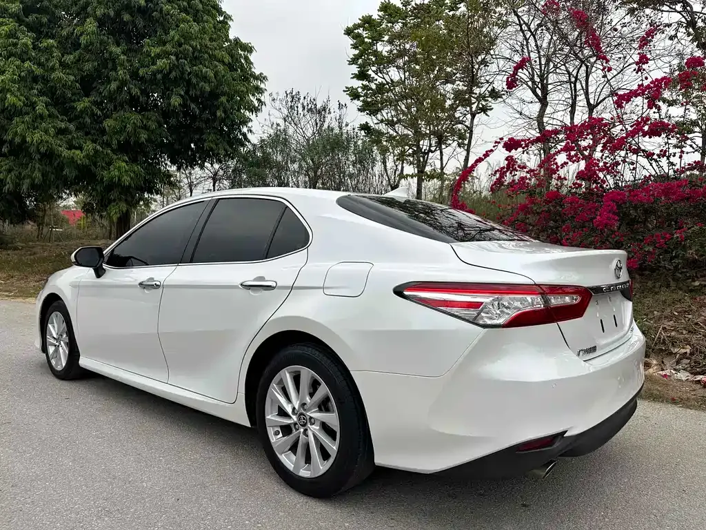 Toyota Camry 2022 из CN, фото 7