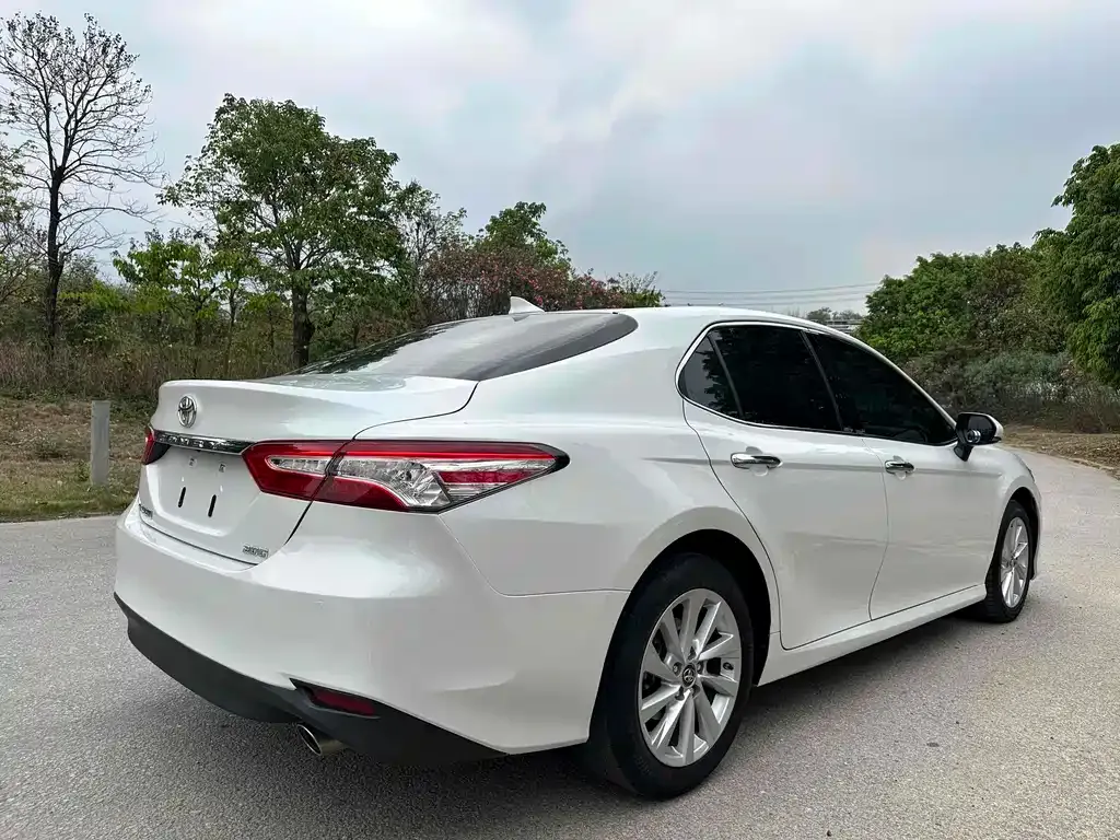 Toyota Camry 2022 из CN, фото 9