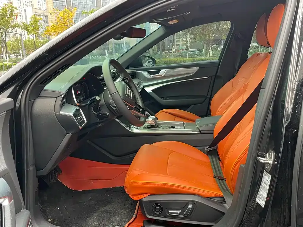 Audi A6L 2024 из CN, фото 6