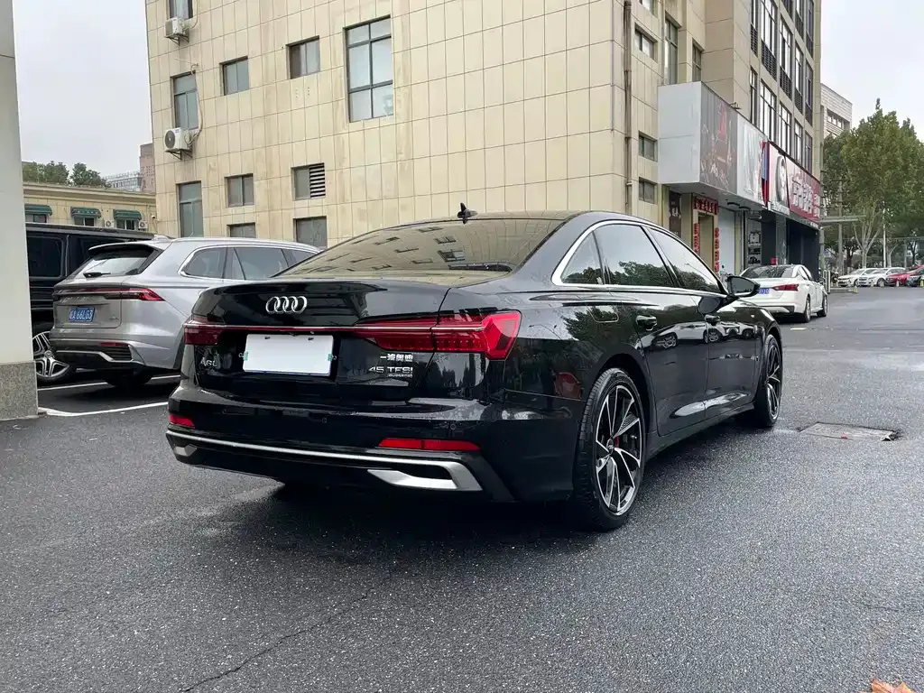 Audi A6L 2024 из CN, фото 8