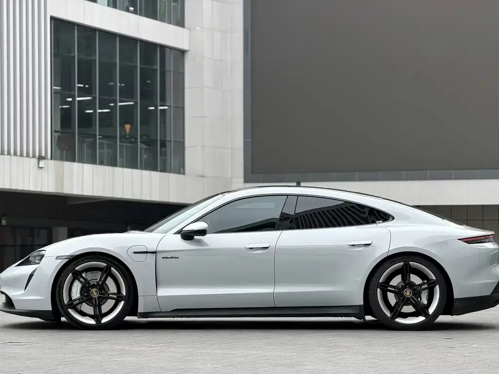 Porsche Taycan 2021 из CN, фото 3